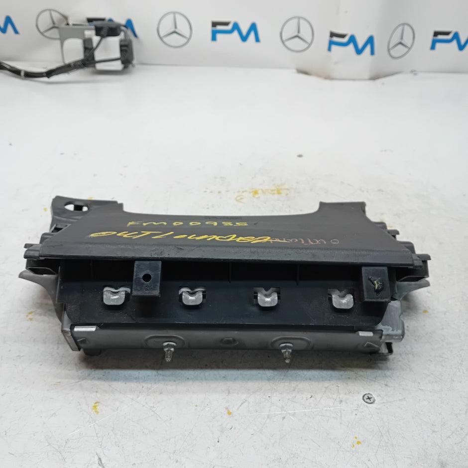 MITSUBISHI OUTLANDER MK3 KNEE AIR SRS BAG RIGHT DRIVER SIDE 7030A-31754 FM00985