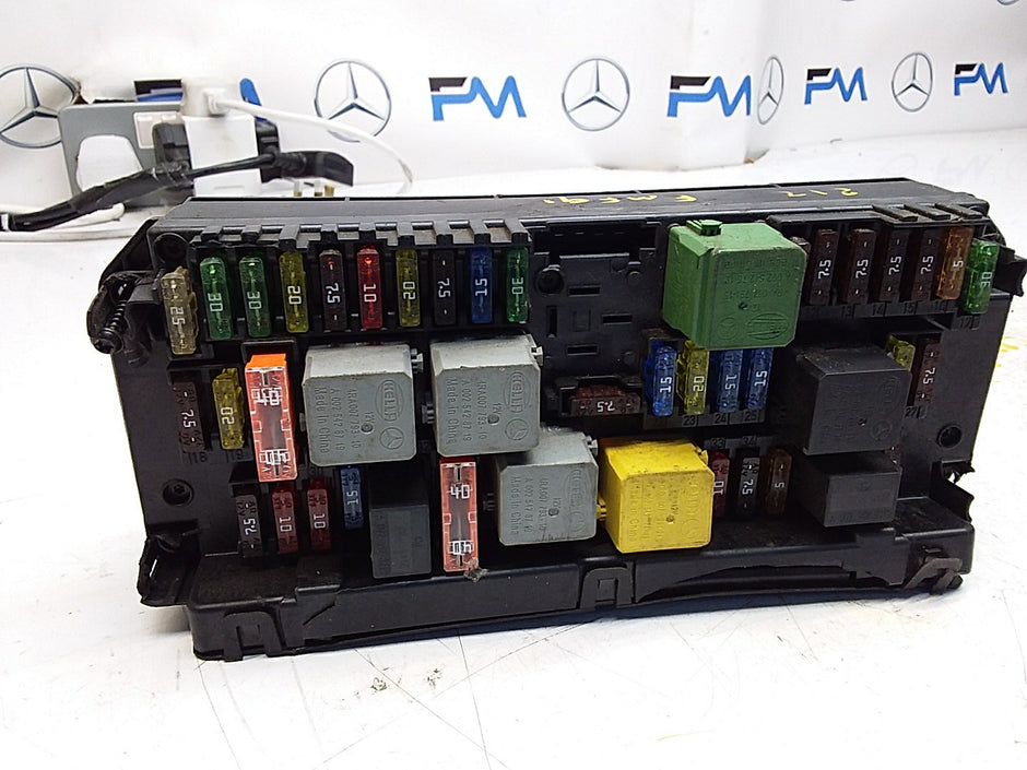 Mercedes E-CLASS W212 Fuse  Box RELAY A2129003414 FMF91