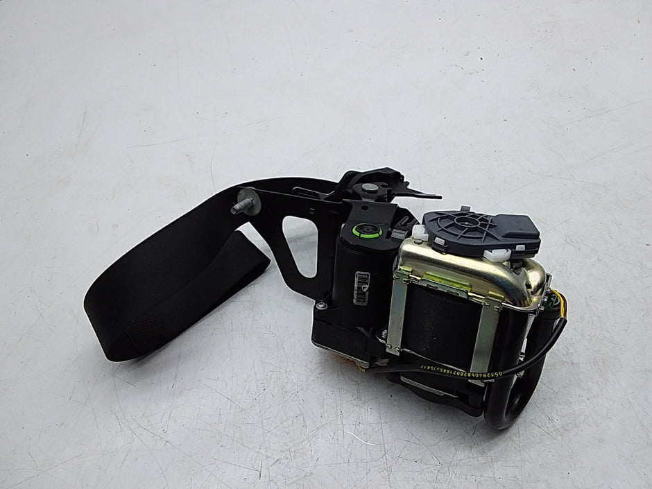 MERCEDES E-CLASS W238 SEAT BELT FRONT RIGHT DRIVER SIDE A2388602900 FMS250 OSF