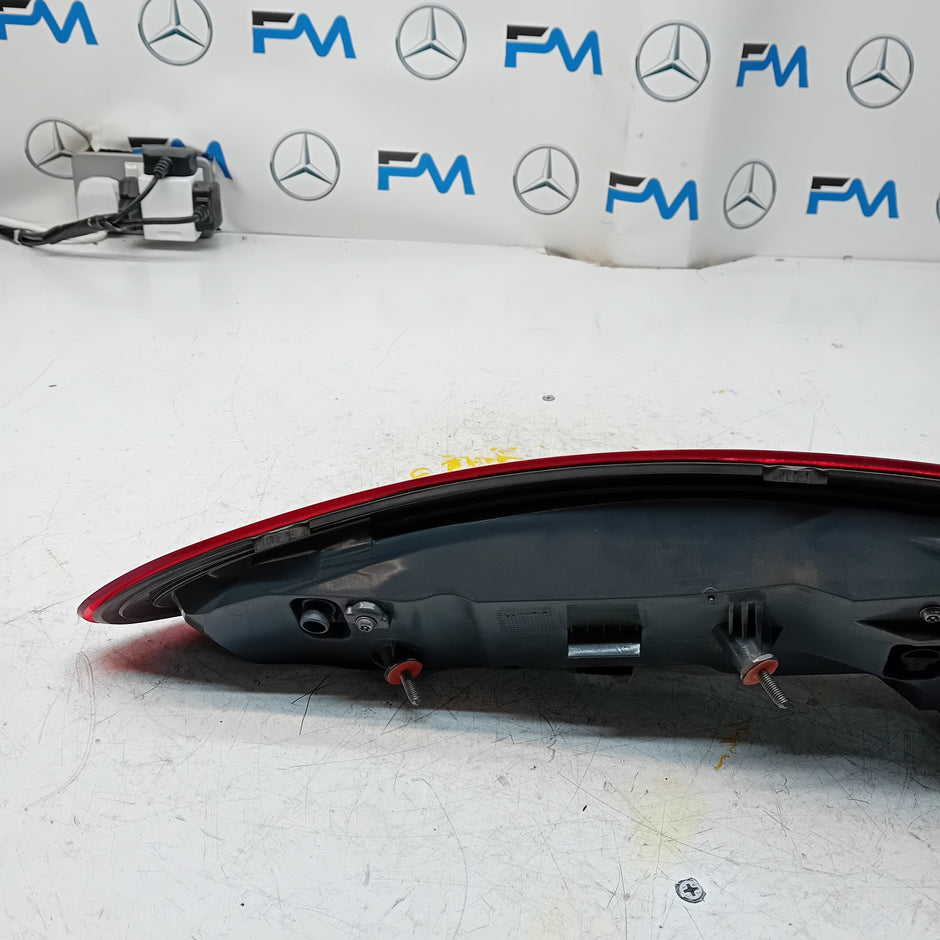 MERCEDES C-CLASS W205 DRIVER SIDE OS REAR TAIL LIGHT FMT177 2016 A2059066400