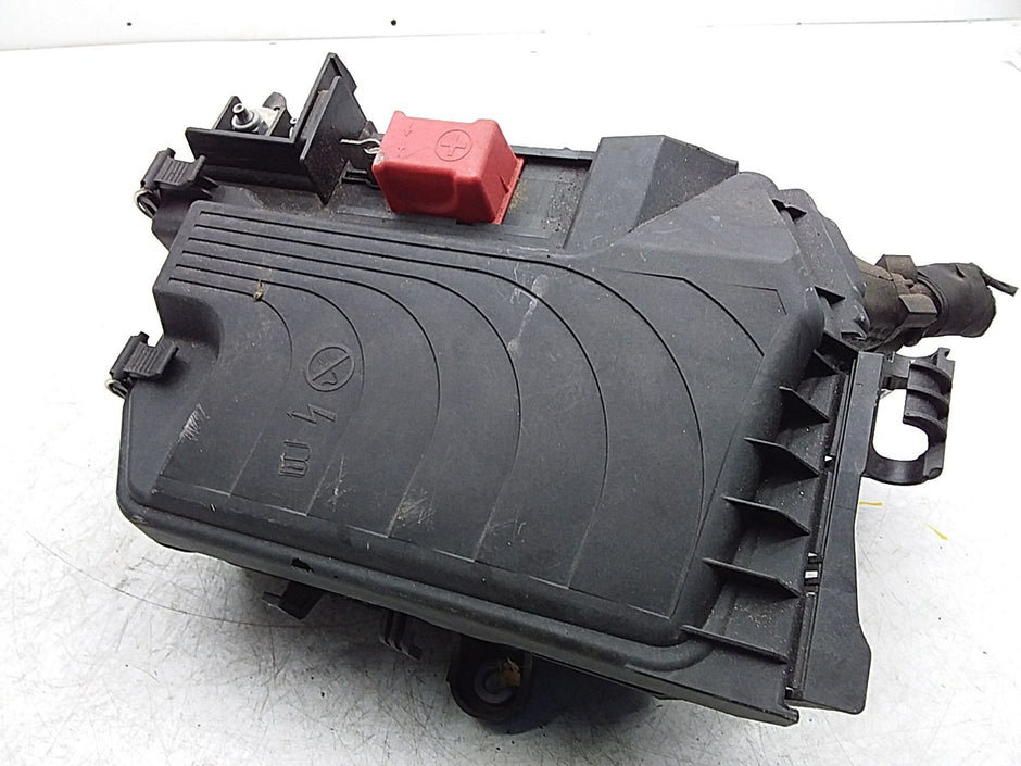 Mercedes B-CLASS  W246 Fuse Relay Junction Box  FMF150 A2469980601