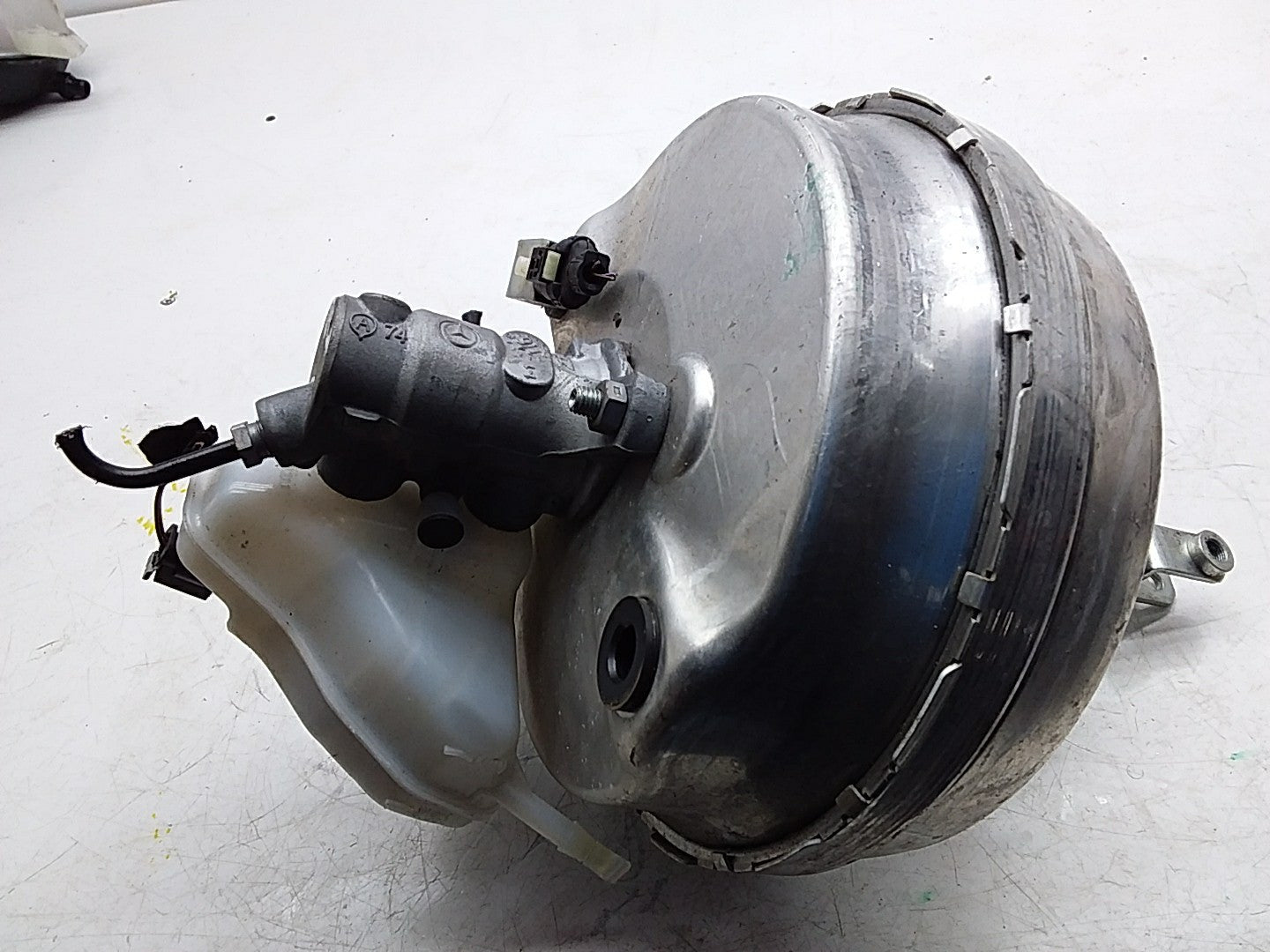 MERCEDES BENZ E-CLASS W213 SERIES 2016 ONWARDS BRAKE SERVO A2134300530 FMB33