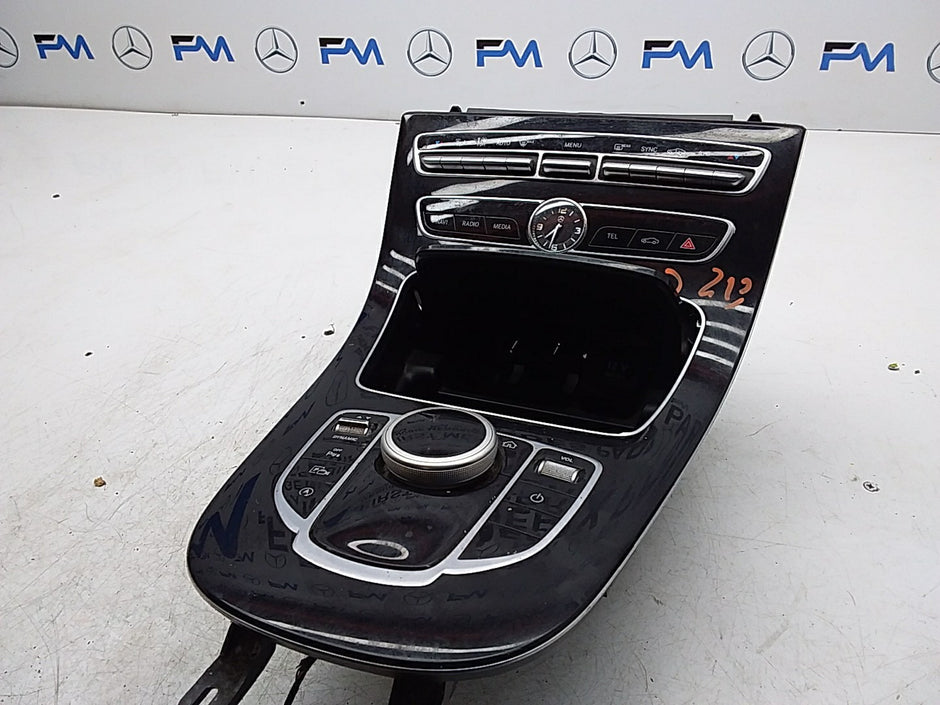 2016-2019 MERCEDES E CLASS W213 CENTRE  CONSOLE  A2139056603 FMK03