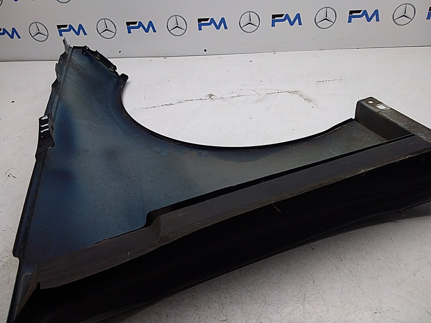 MERCEDES  E-CLASS W212 NS LEFT PASSENGER SIDE WINGS FMW29 A2128810101