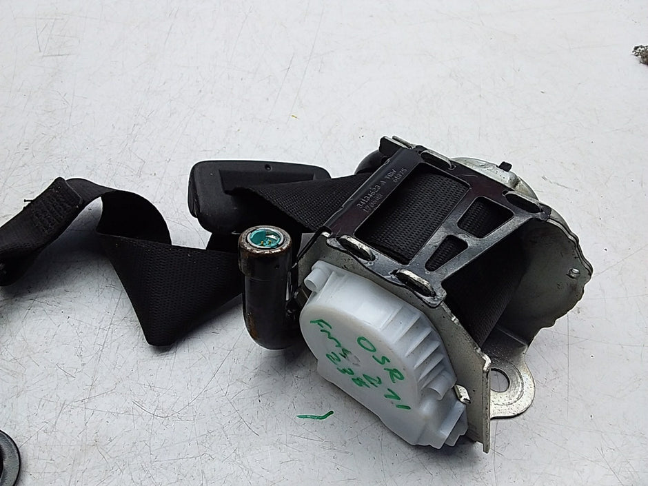 MERCEDES E-CLASS W238 SEAT BELT REAR RIGHT DRIVER SIDE A2388603800 FMS271 OSR