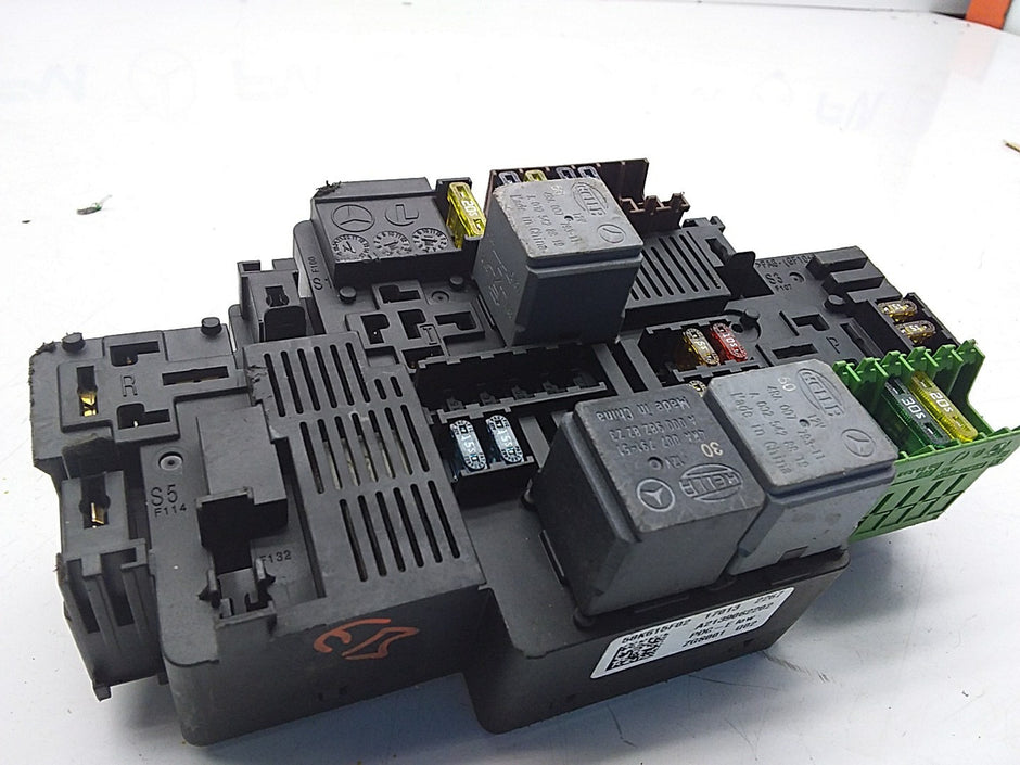 MERCEDES E CLASS FUSE RELAY BOX A2139062202 W213 2016 ONWARDS FMF50