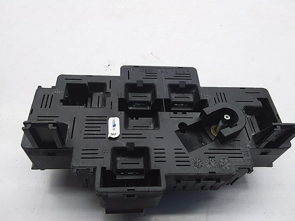 MERCEDES BENZ E-CLASS W213 FUSE BOX RELAY  A2139062202 FMF55