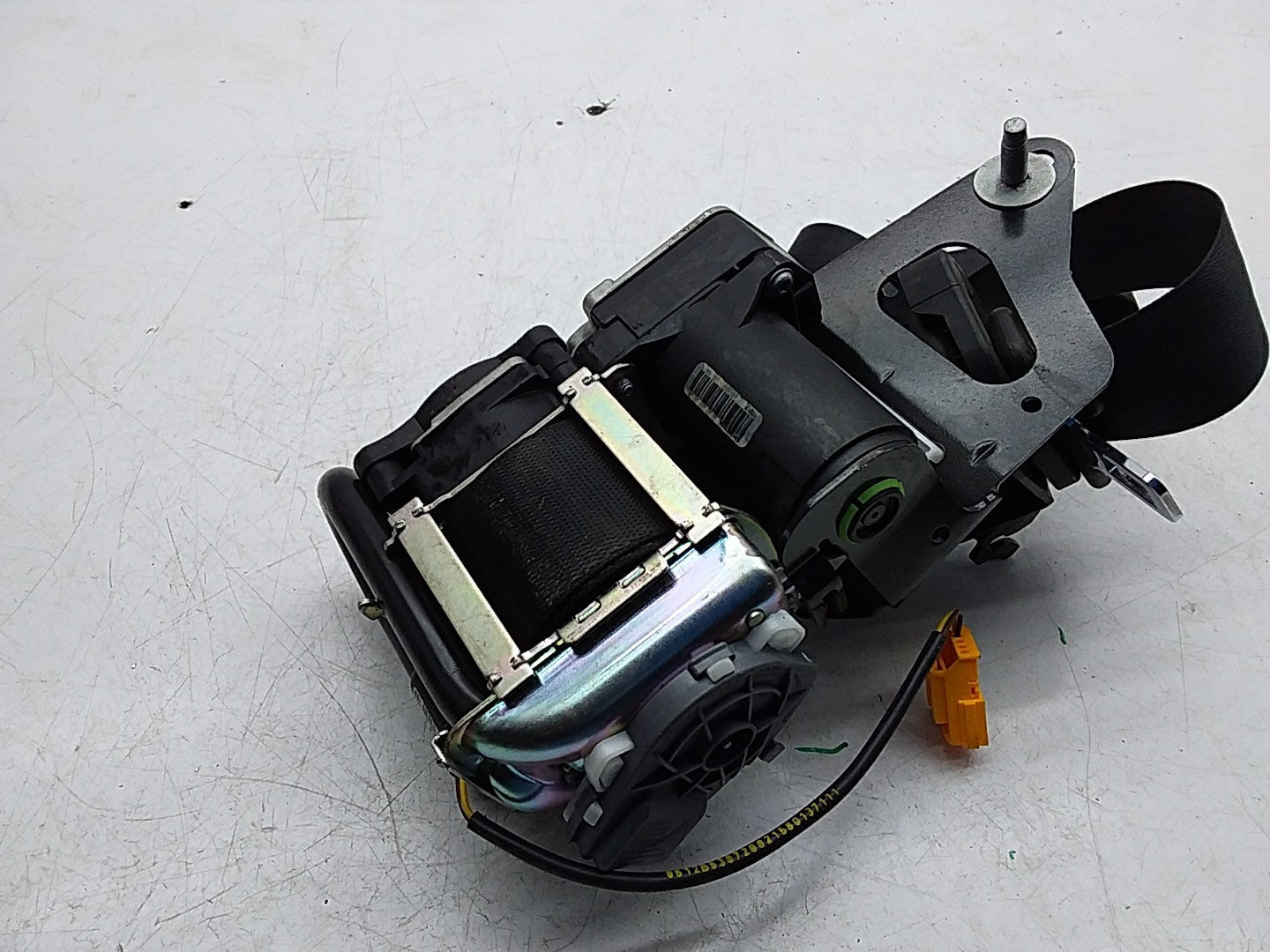 MERCEDES E-CLASS W238 SEAT BELT FRONT LEFT PASSENGER SIDE A2388602800 FMS263 NSF