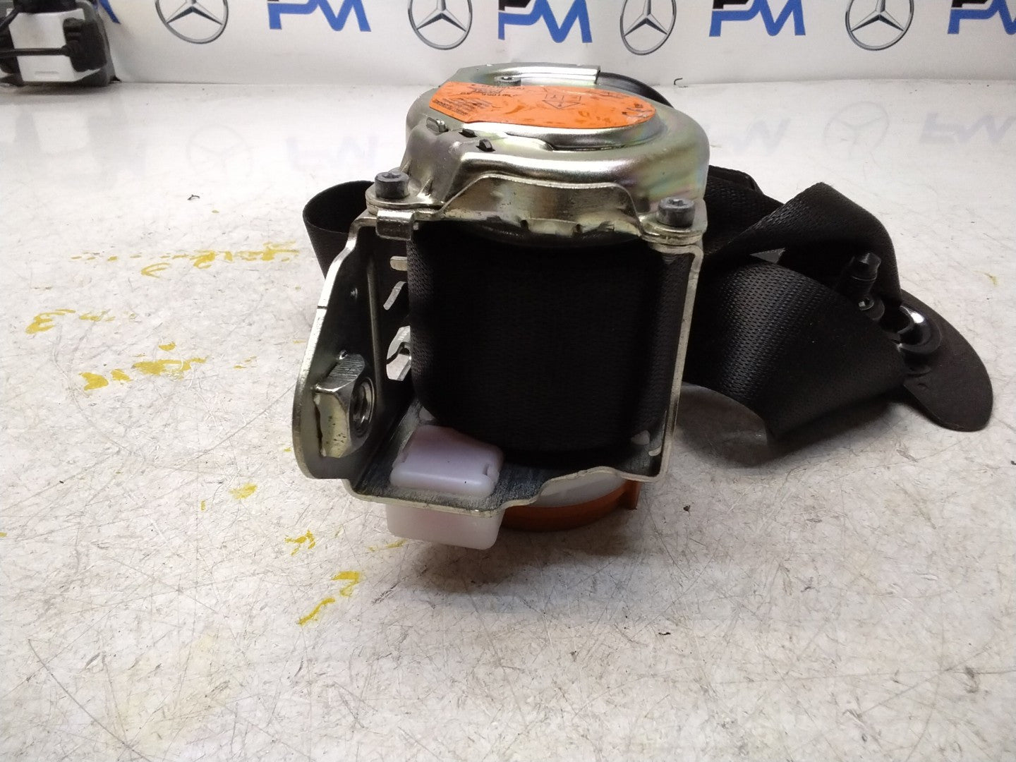 MERCEDES A-CLASS  FRONT RIGHT SEAT BELT WITH PRETENSIONER A1778600800 FMS407 OSF