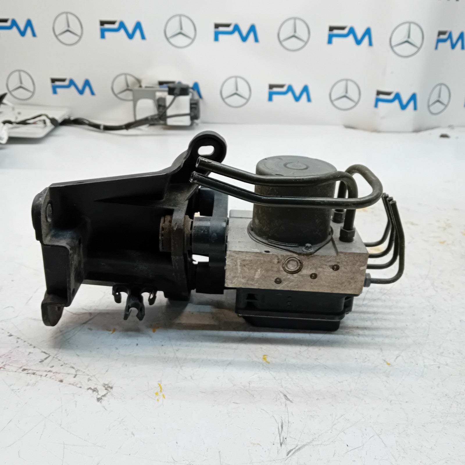 MERCEDES E-CLASS W212 ABS PUMP MODULE CONTROL UNIT A2124312912 FM00973