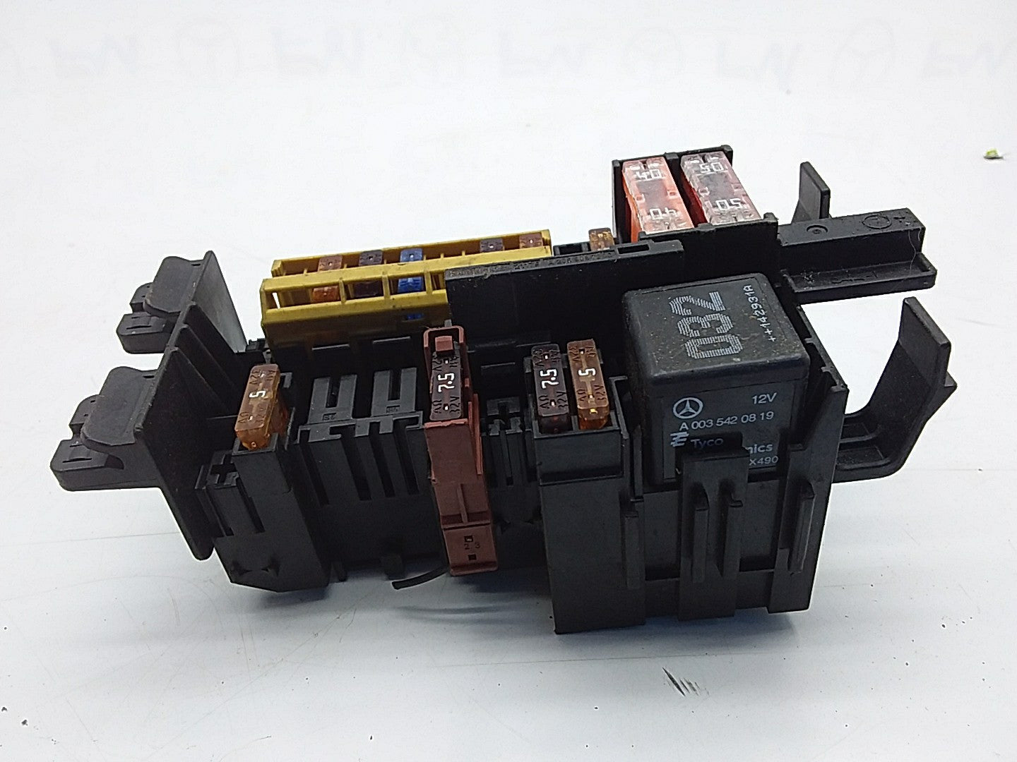 MERCEDES C CLASS FUSE RELAY BOX A2059067200 W205 2014-2021 FMF19