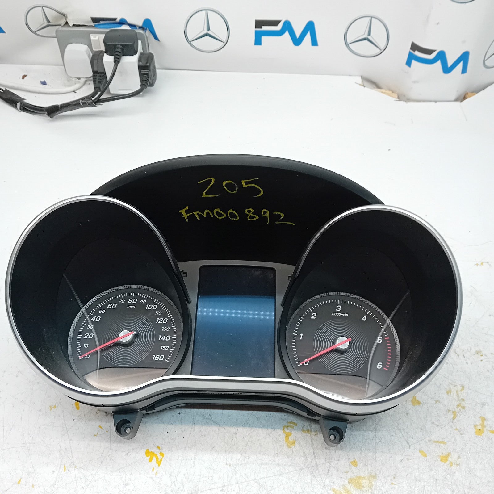 MERCEDES C-CLASS SPEEDOMETER INSTRUMENT CLUSTER W205 A2059000416 2014 FM00892