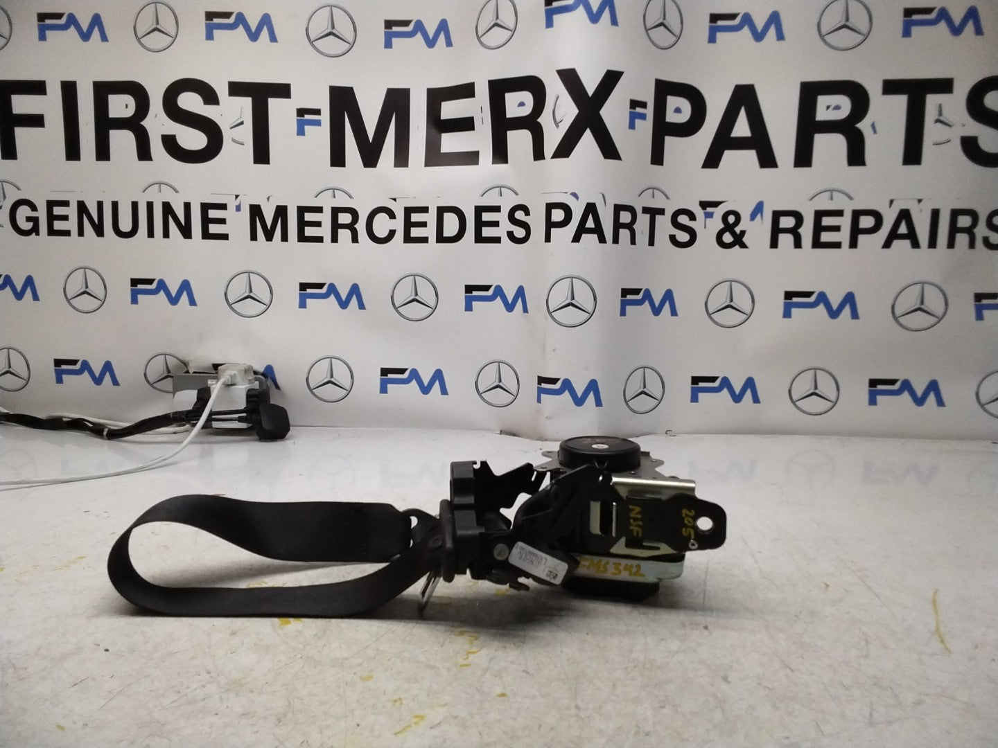 MERCEDES-BENZ W205 C CLASS FRONT LEFT PASSENGER SEATBELT A2058605185 FMS342 NSF