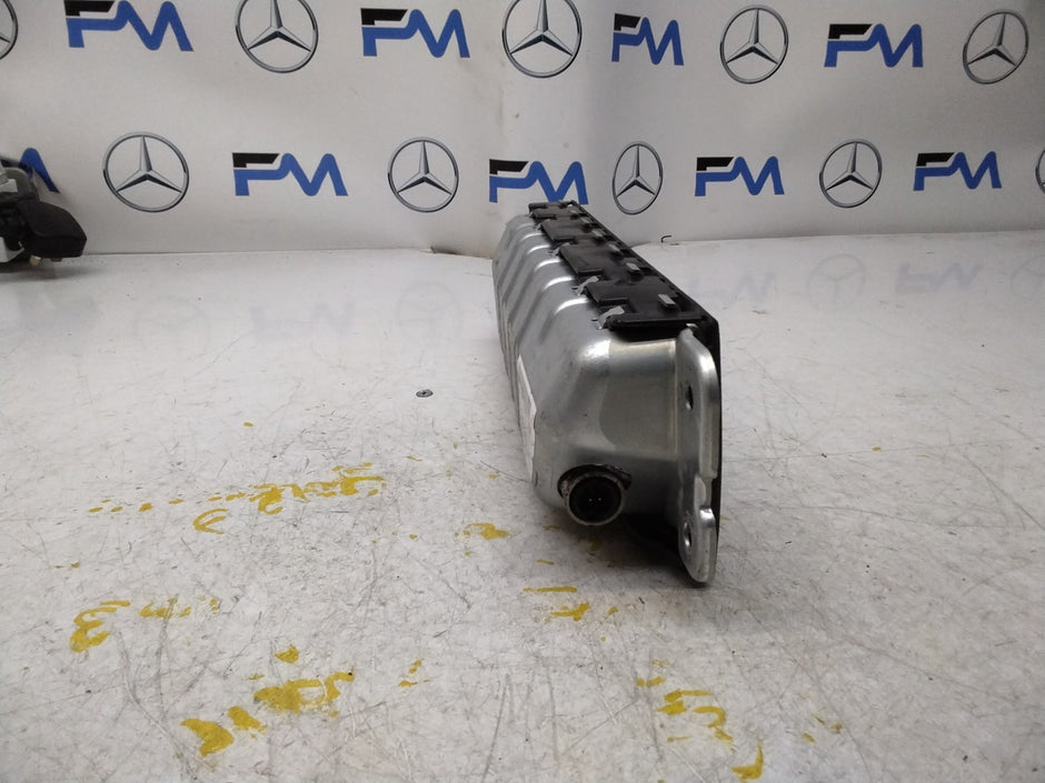 2018 MERCEDES BENZ A-CLASS W213 DRIVER SIDE KNEE AIRBAG A2138600302 FM00736