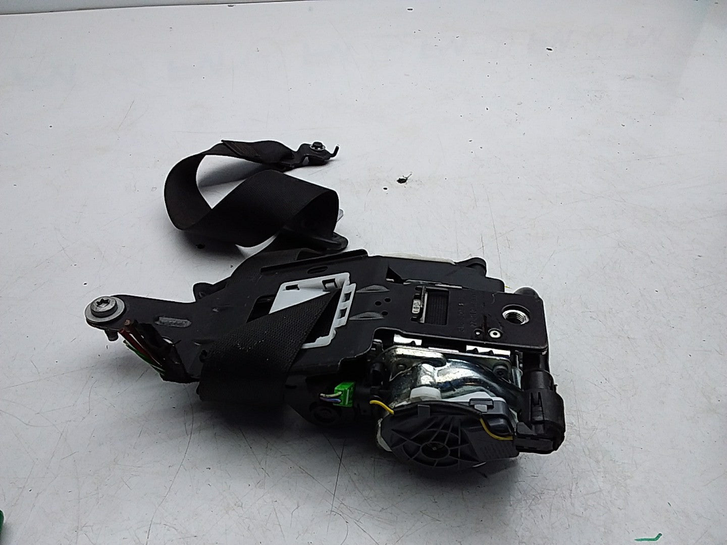 MERCEDES C-CLASS W204 SEAT BELT FRONT LEFT PASSENGER SIDE A2048604586 FMS223 NSF