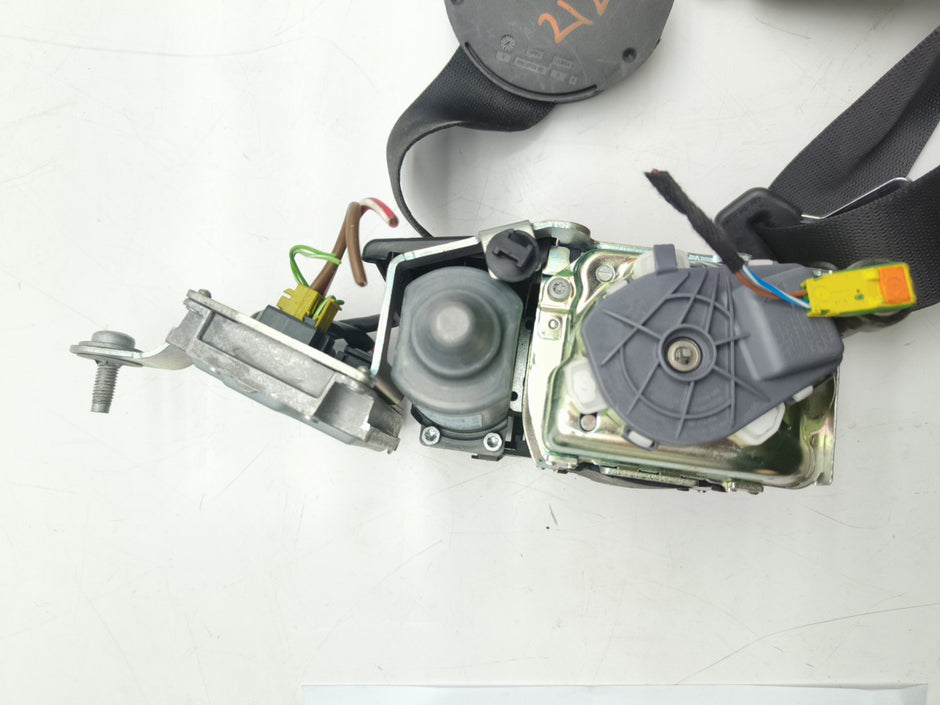 MERCEDES E CLASS W212  SEAT BELT FRONT LEFT PASSENGER SIDE A2128607585 FMS22 NSF