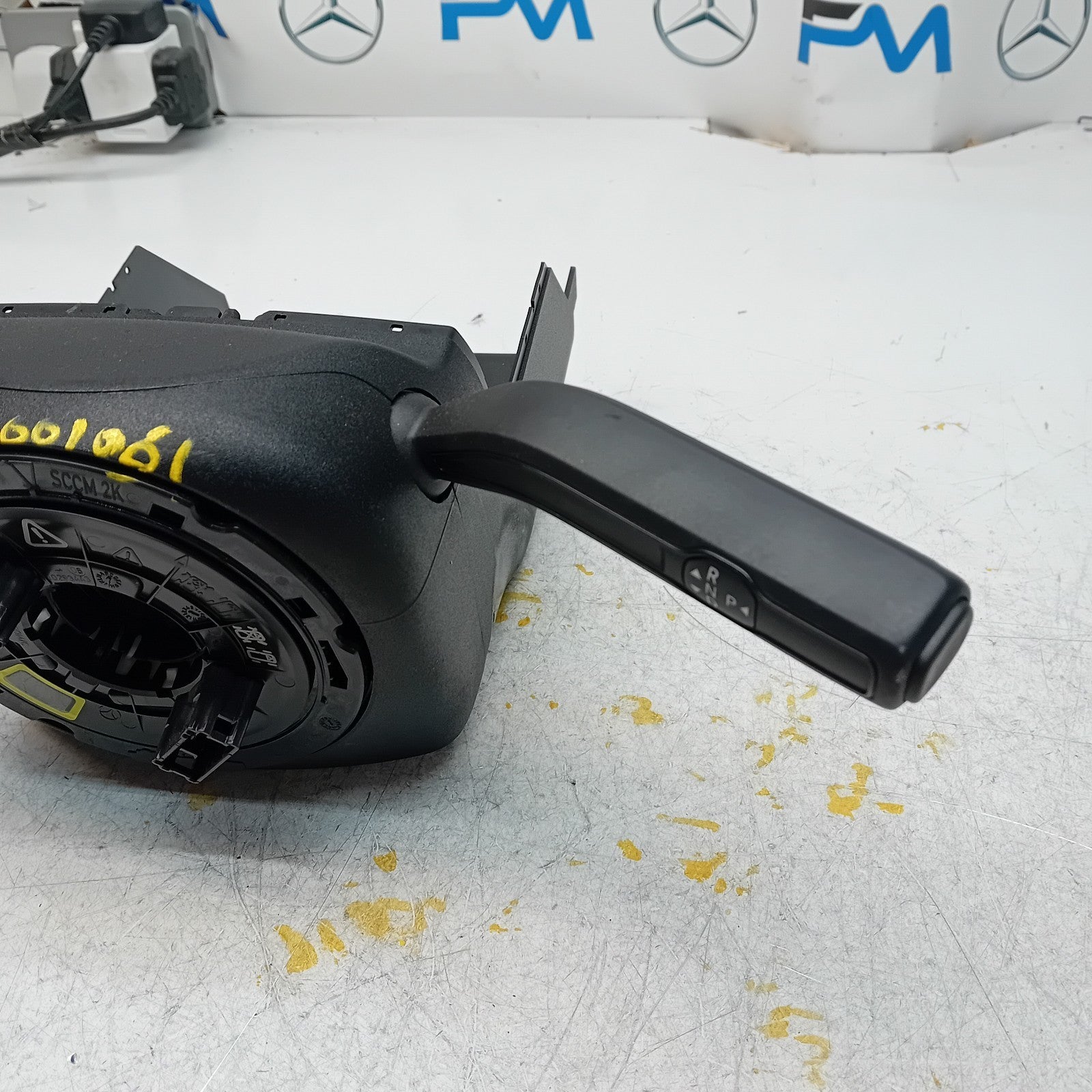 Mercedes A CLASS W177 INDICATOR/WIPER GEAR SELECT + SQUIB A1779001713 FM001061