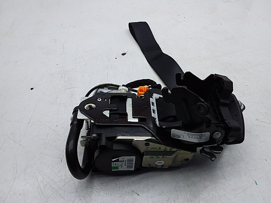 MERCEDES E-CLASS W238 SEAT BELT FRONT RIGHT DRIVER SIDE A2388602900 FMS252 OSF