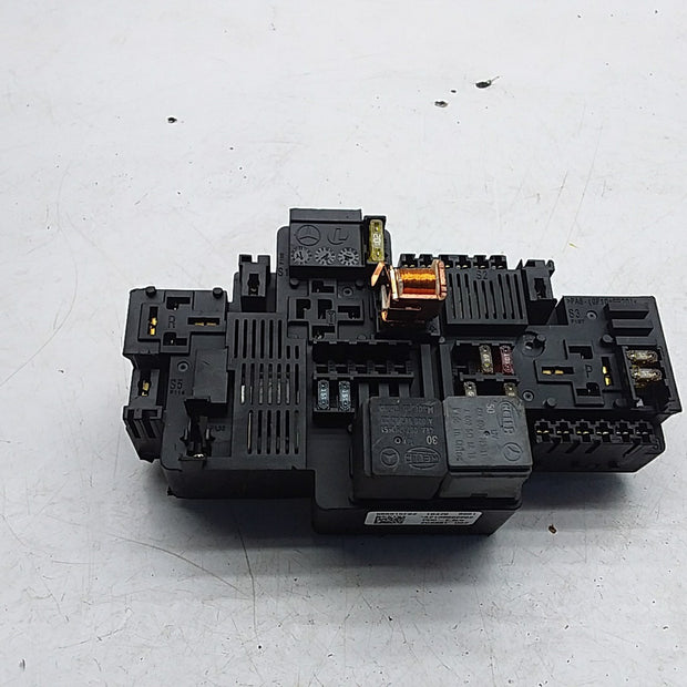 MERCEDES BENZ E-CLASS W213 2016ONWARDS FUSE RELAY BOX  A2139062202 FMF129