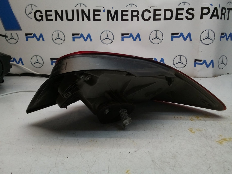 MERCEDES A-CLASS W176 PASSENGER NS REAR TAIL LIGHT 2015 A1769063100 FMT201