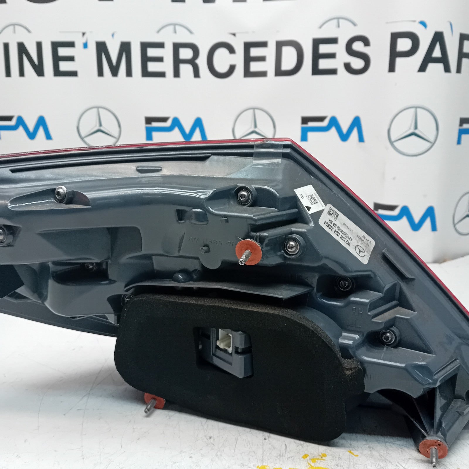 MERCEDES E-CLASS W213 DRIVER SIDE OS REAR TAIL LIGHT FMT184 2023 A2139068000