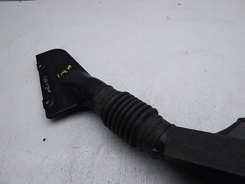 OUTLANDER AIR INTAKE TUBE 2.4 PETROL FMI09 1505A661