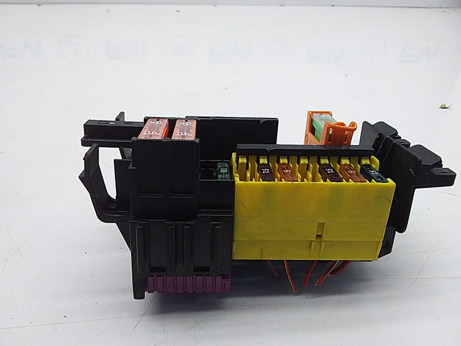 MERCEDES C CLASS FUSE RELAY BOX A2059067200 W205 2014 - 2021 FMF25