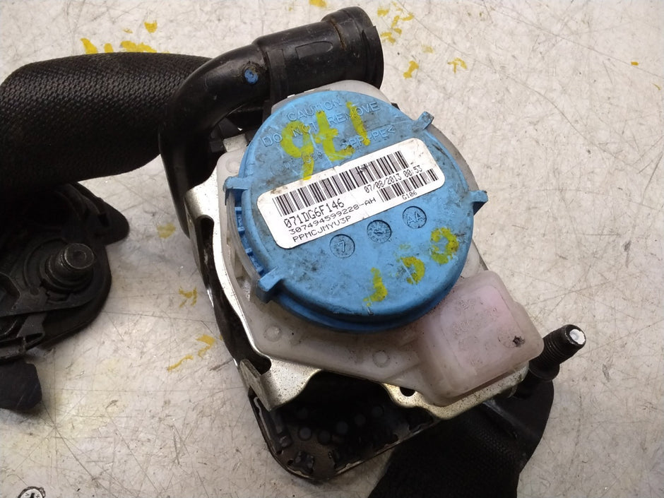 MERCEDES A CLASS SEAT BELT FRONT RIGHT A1768600285 W176 FMS182 OSF