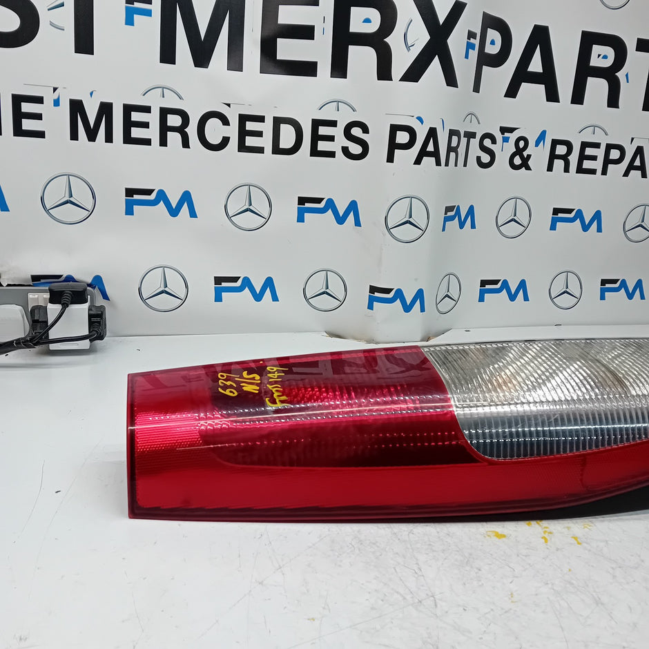 MERCEDES VITO W639 2004-14 PASSENGER NS OUTER REAR TAIL LIGHT 964678-00  FMT149