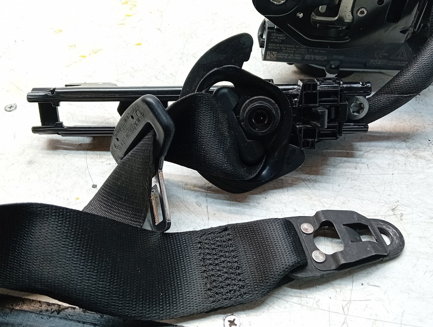 MERCEDES E220 SEAT BELT A2138605600 FRONT RIGHT DSL AUTO W213 ESTATE FMS92 OSF