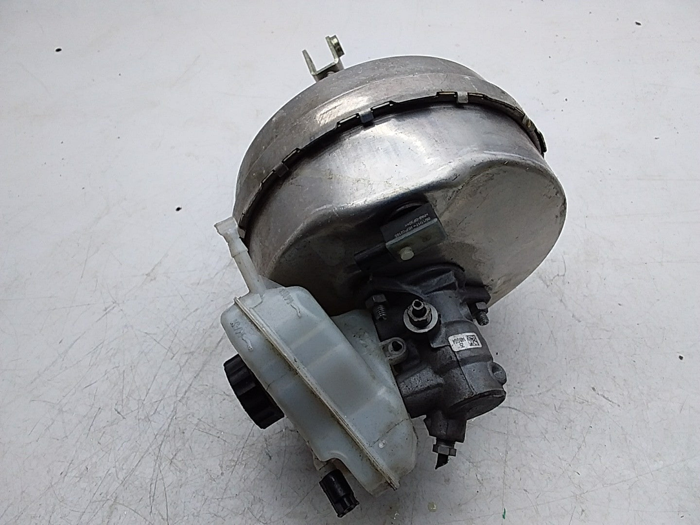 MERCEDES BENZ E-CLASS W213 SERIES 2016 ONWARDS BRAKE SERVO A2134300430 FMB23