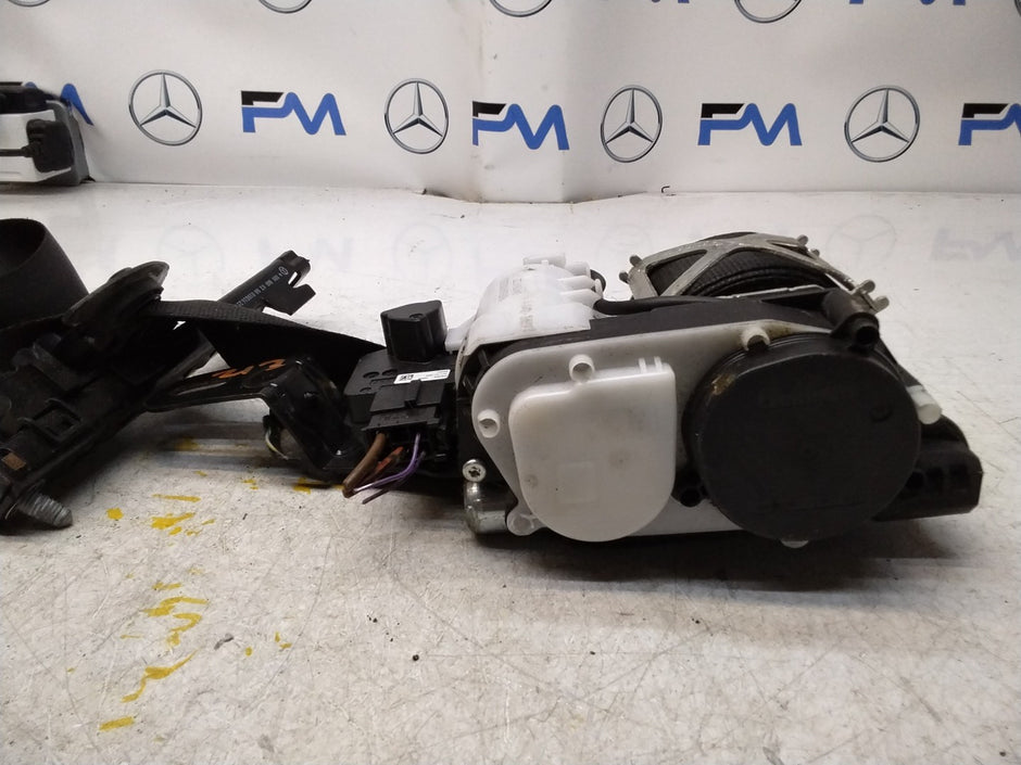 MERCEDES E-CLASS W213 DSL AUTO SEAT BELT FRONT RIGHT A2138605600  FMS421 OSF