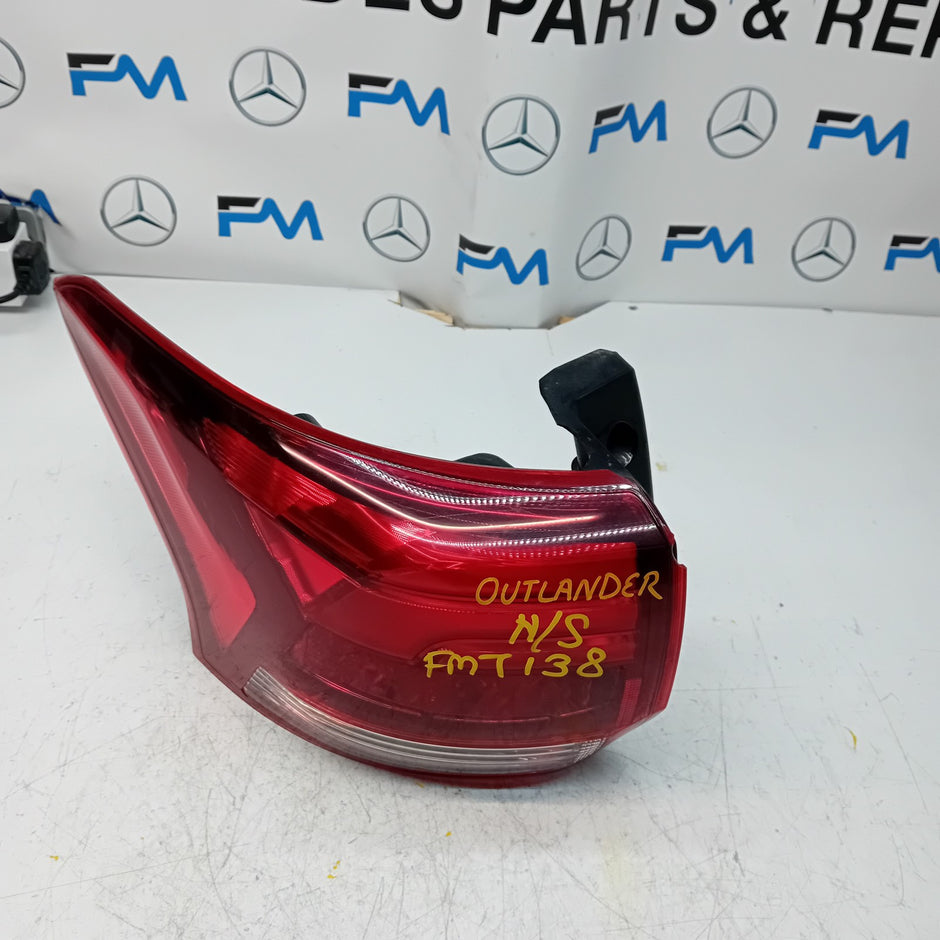 MITSUBISHI OUTLANDER MK3 2015-19 PASSENGER SIDE NS OUTER REAR TAIL LIGHT FMT138