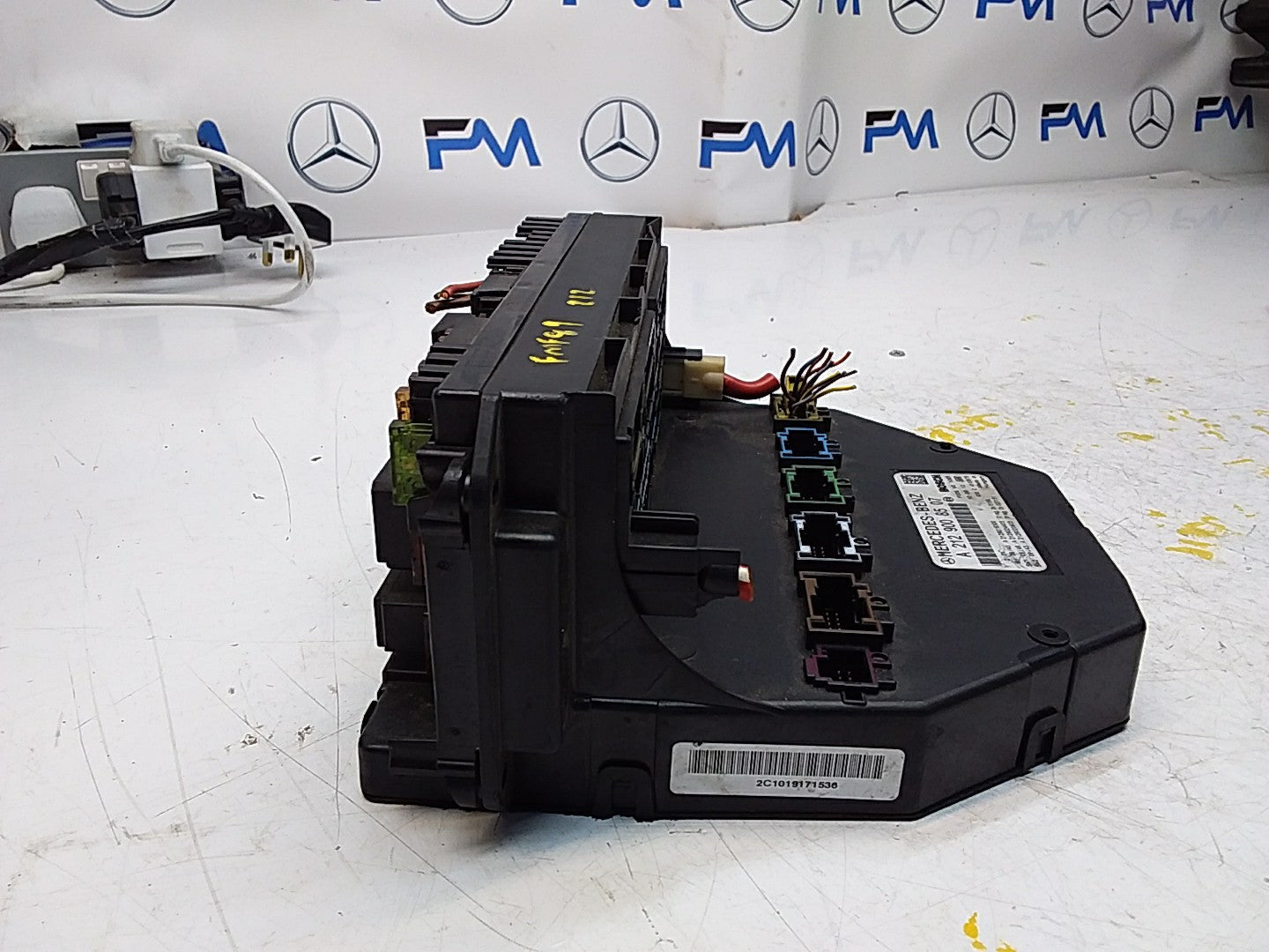 Mercedes E-CLASS W212 Fuse  Box RELAY A2129008507 FMF89