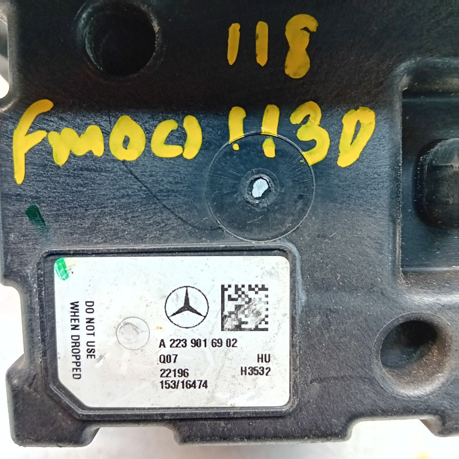 MERCEDES C-CLASS W205 ENGINE SOUND CONTROL MODULE & BRACKET A2239016902 FM001130