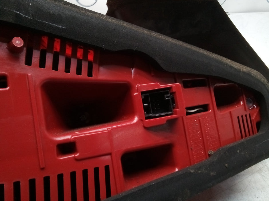 MERCEDES CLA W117 DRIVER SIDE RIGHT OS REAR TAIL LIGHT A1179060601 2015 FMT212