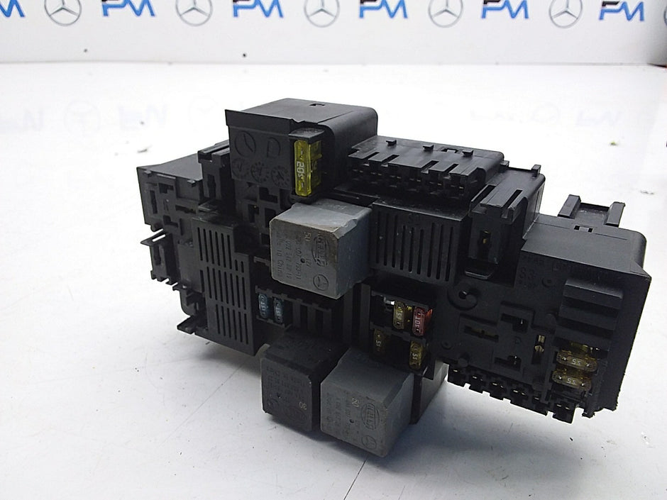 MERCEDES BENZ E-CLASS W213 FUSE BOX RELAY  A2139062202 FMF55