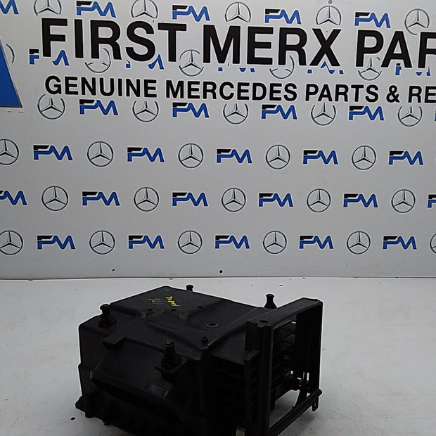 MERCEDES GLA CLASS X156 2013-2020 AIR FILTER BOX   A6450900001 FMA02