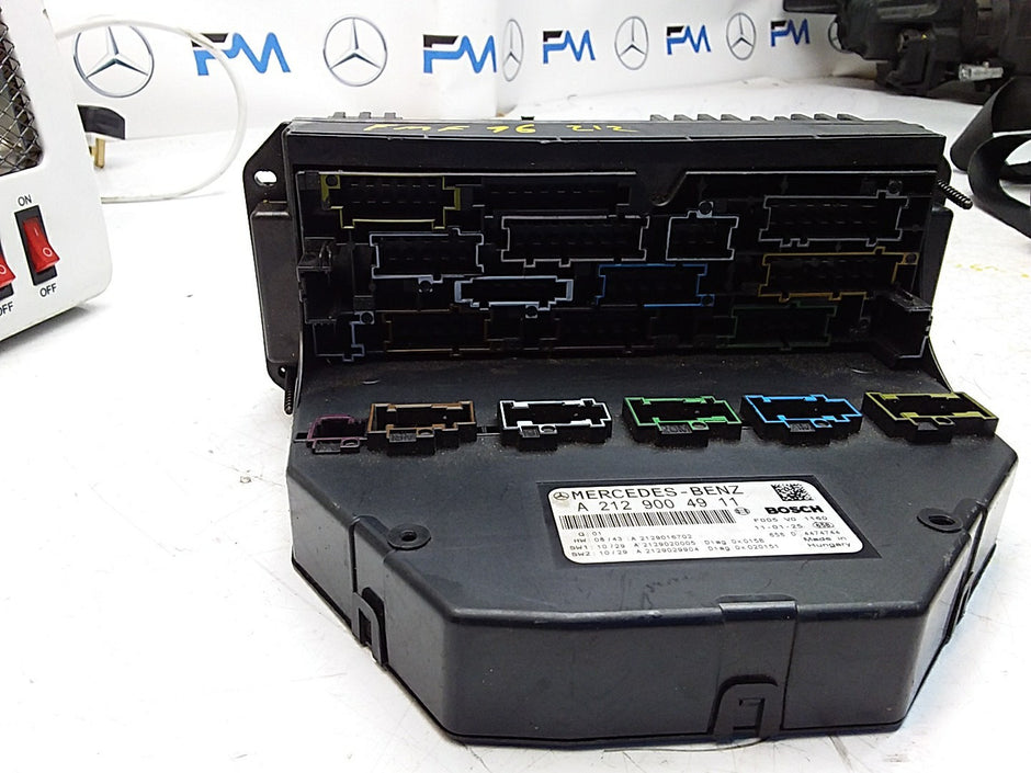 Mercedes E-CLASS W212 Fuse  Box RELAY A2129004911 FMF96