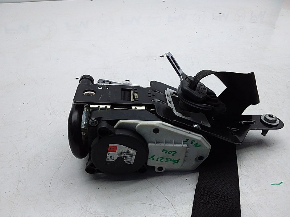 MERCEDES C-CLASS W204 SEAT BELT FRONT LEFT PASSENGER SIDE A2048601585 FMS218 NSF