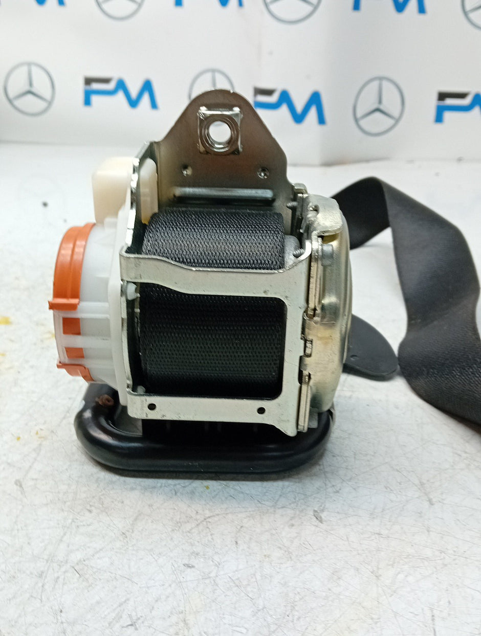 MERCEDES A-CLASS  FRONT LEFT SEAT BELT WITH PRETENSIONER A1778600700 FMS84 NSF