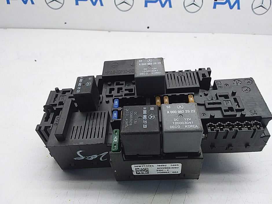 MERCEDES BENZ S-CLASS W222 FUSE BOX RELAY A2229063202 FMF71
