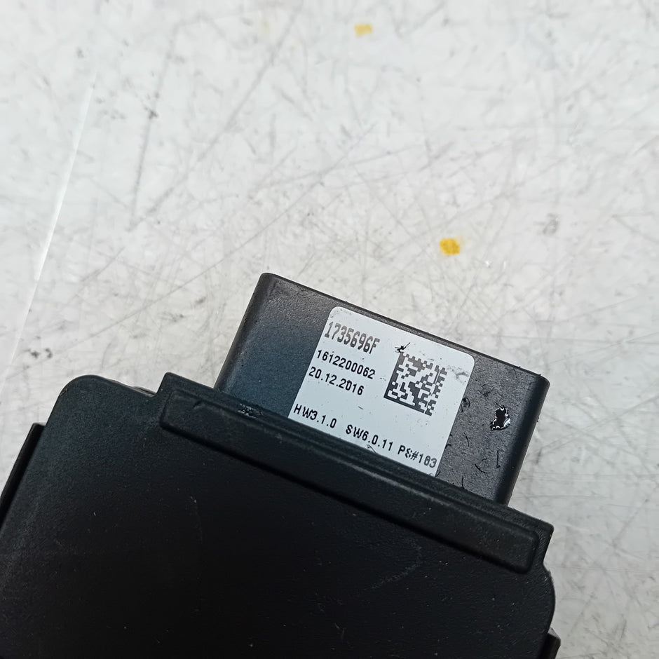 MERCEDES BENZ E-CLASS W213 2017 SUNROOF MOTOR  A2139062104 FM00939