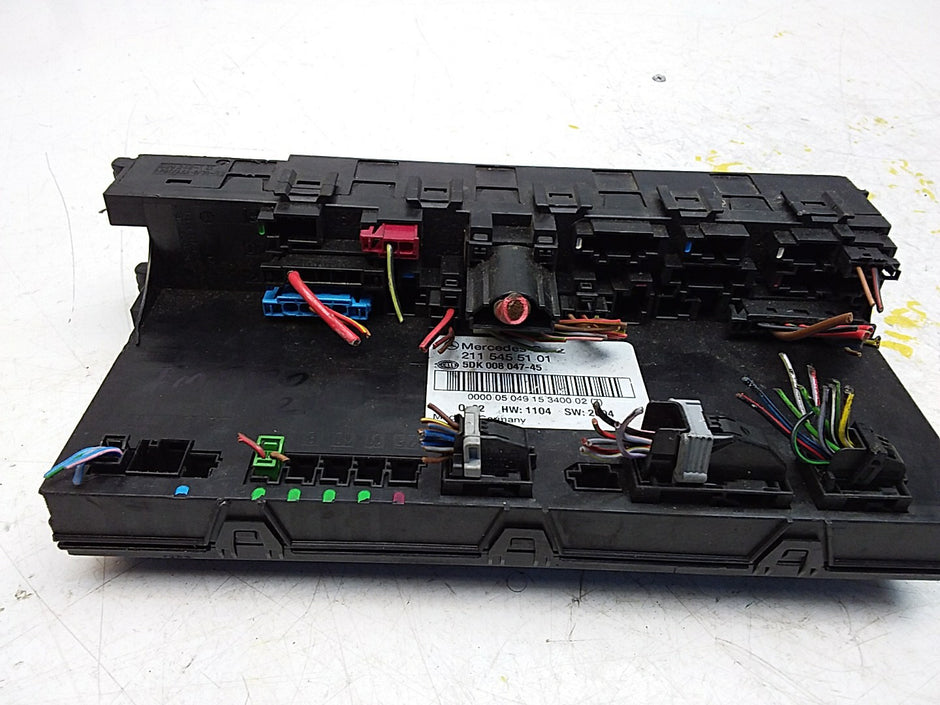 MERCEDES BENZ E-CLASS W211 FUSE  BOX 2003-2009 A2115455101 FMF120