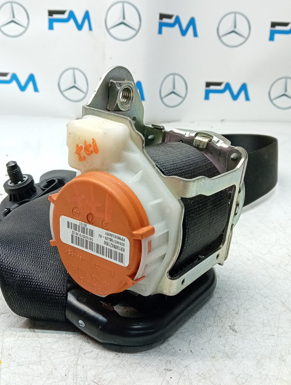 MERCEDES A CLASS  FRONT LEFT SEAT BELT WITH PRETENSIONER A1778600700 FMS69 NSF