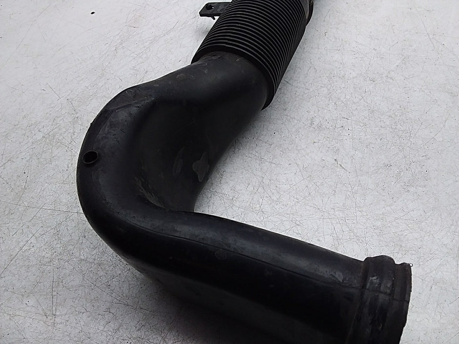 MERCEDES BENZ E-CLASS W212 AIR INTAKE TUBE A6510903437 FMI14