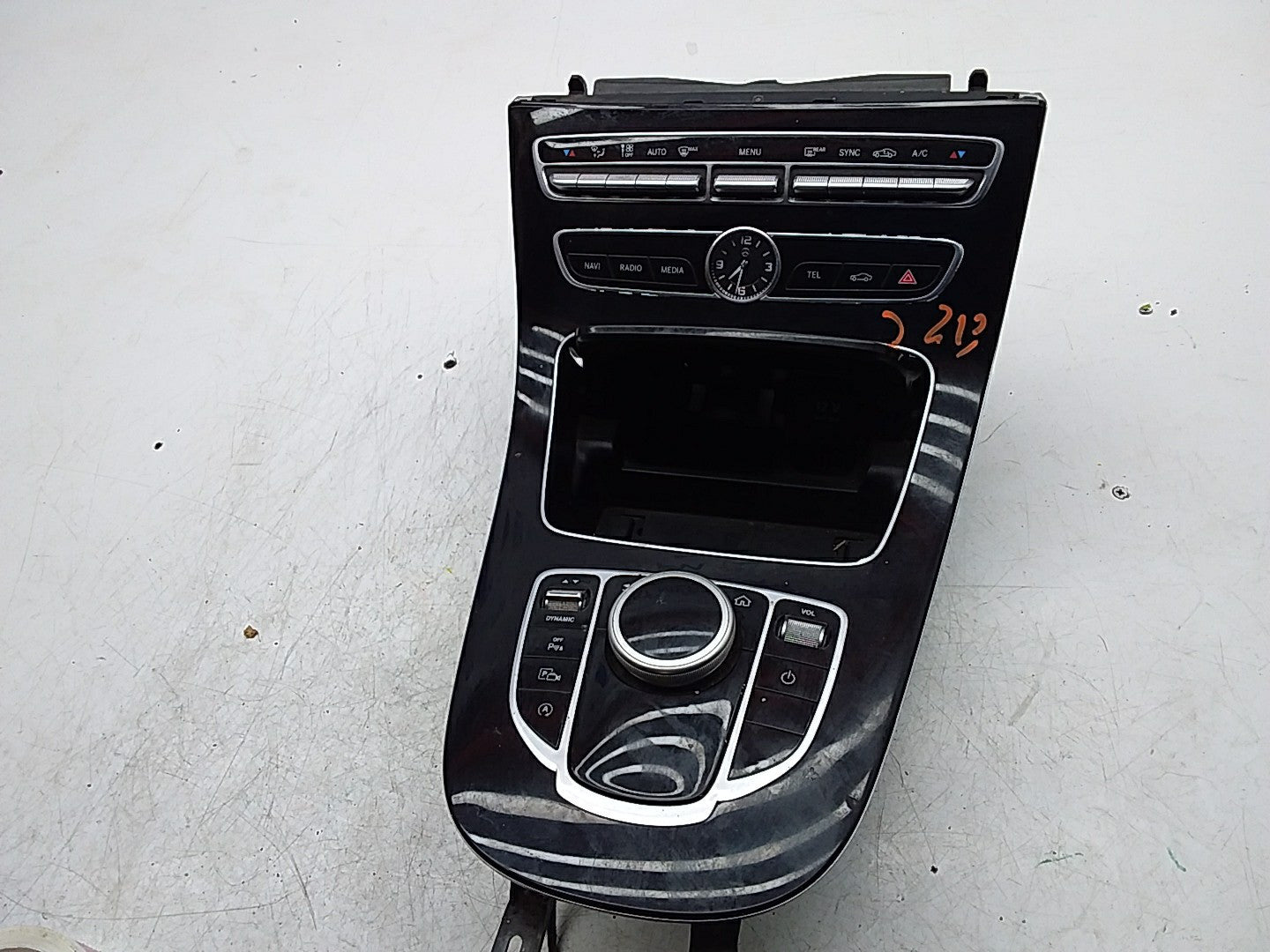 2016-2019 MERCEDES E CLASS W213 CENTRE  CONSOLE  A2139056603 FMK03