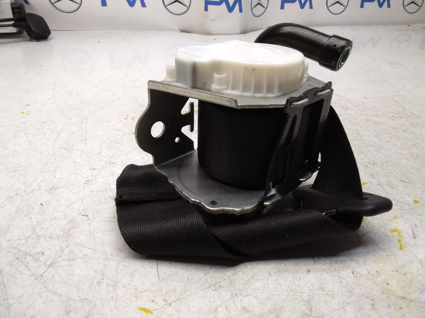 MERCEDES C CLASS W205 REAR PASSENGER SIDE SEAT BELT A2058600585 FMS318 NSR