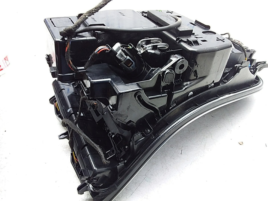 2016-2019 MERCEDES E CLASS W213 CENTRE  CONSOLE  A2138100815 FMK09 (DAMAGED)