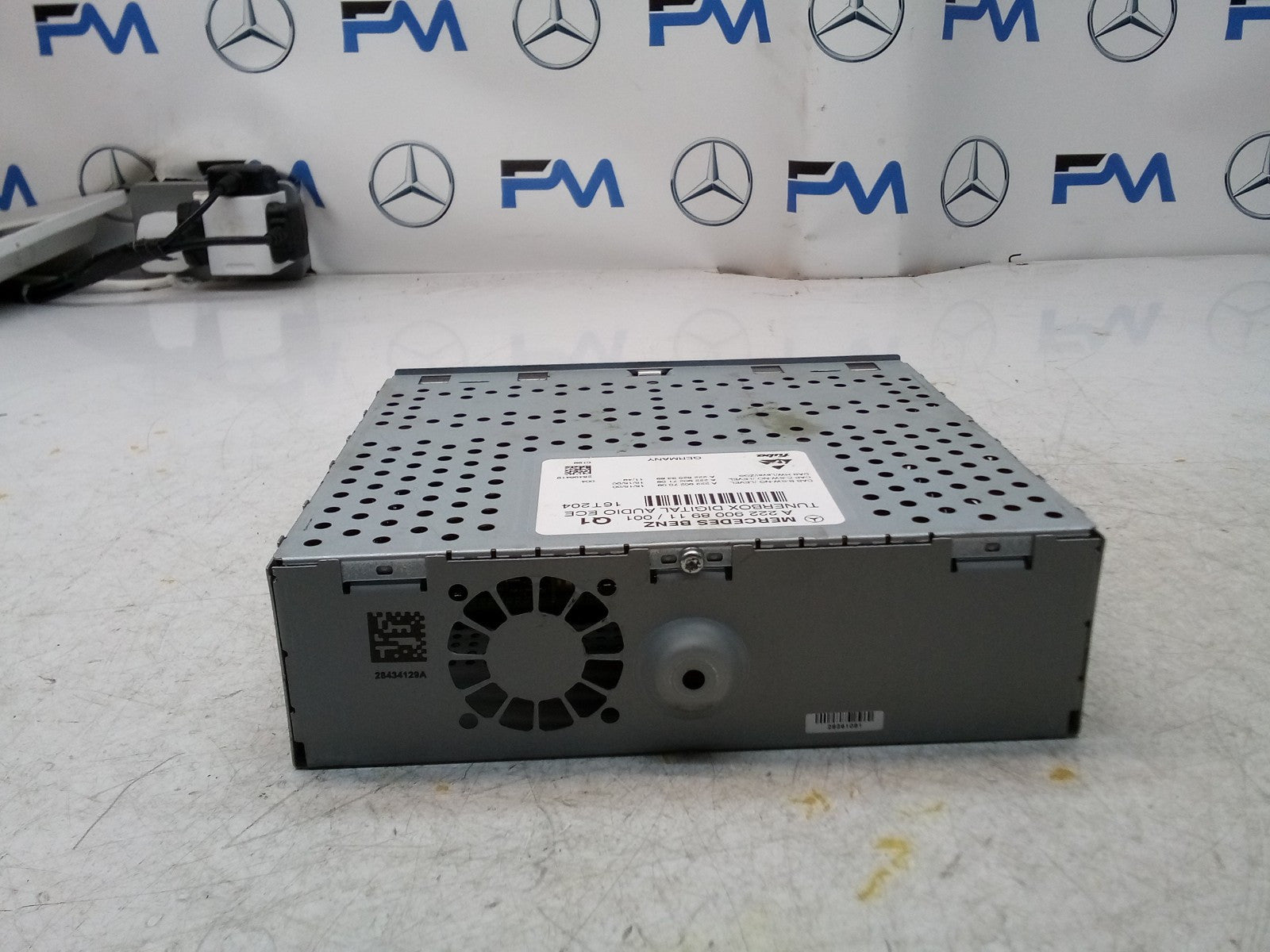 Mercedes GLC E S Class Radio Tuner Box W253 W222 W213 14-21 A2229008911 FM00786